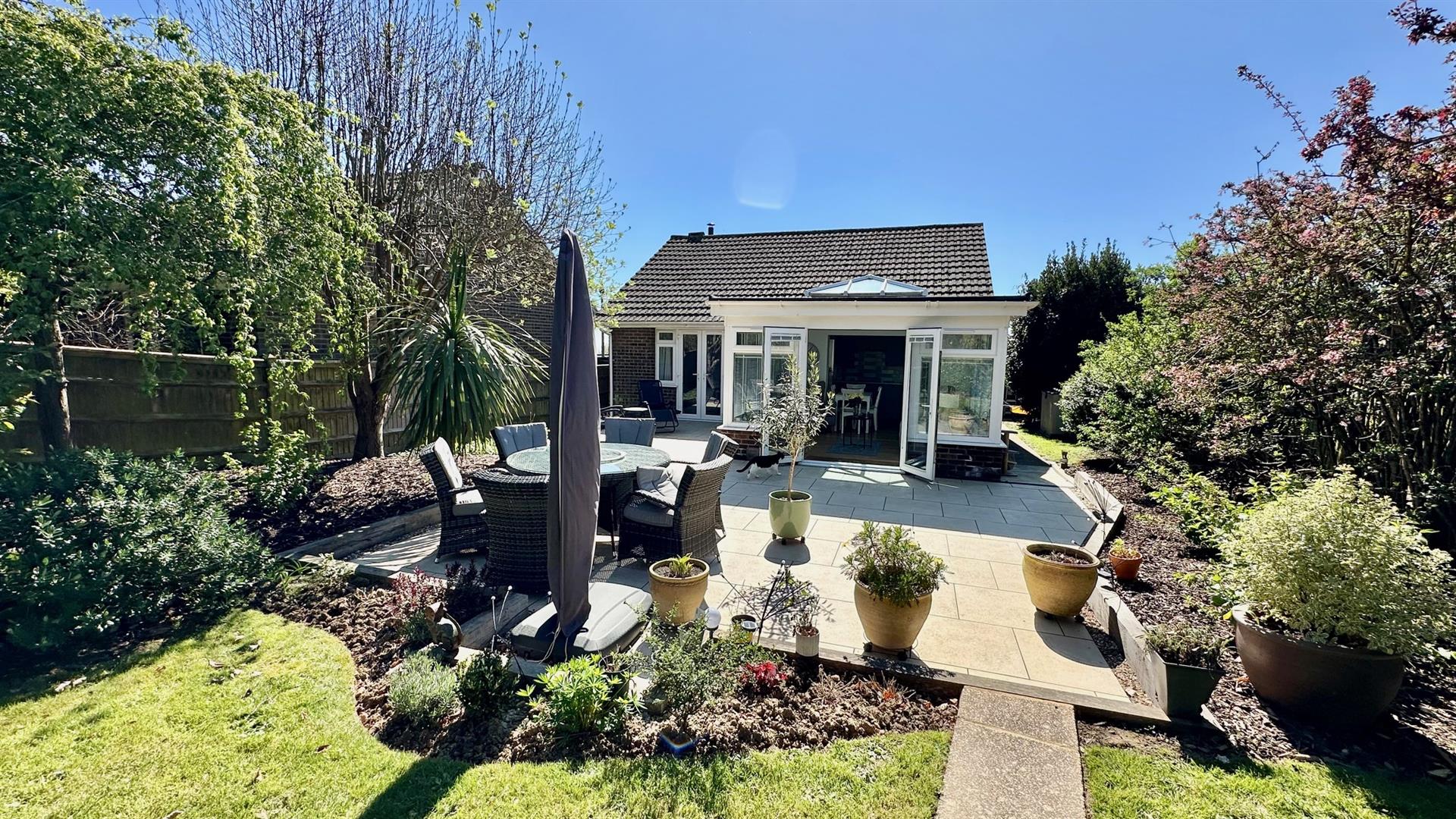 3 bed property in Barham Close, Hastings